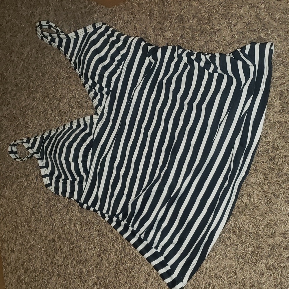 Black & White Stripes tankini bikini tank top with ruched belly & pad bra sz M